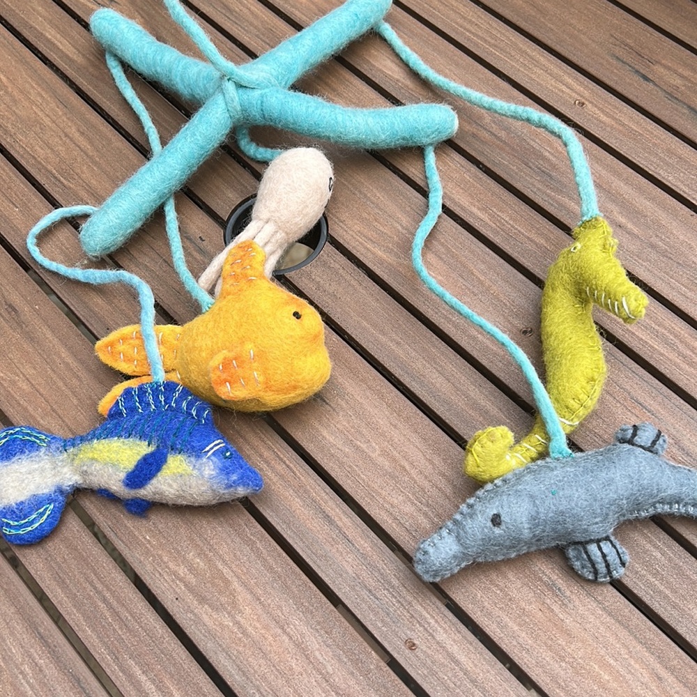 Crib Mobile Baby underwater theme octopus fish seahorse felt nursery ocean sea - Picture 3 of 12